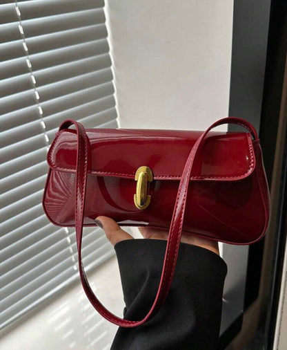 Clutch Elegance