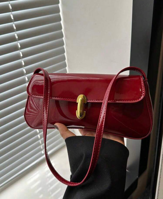 Clutch Elegance