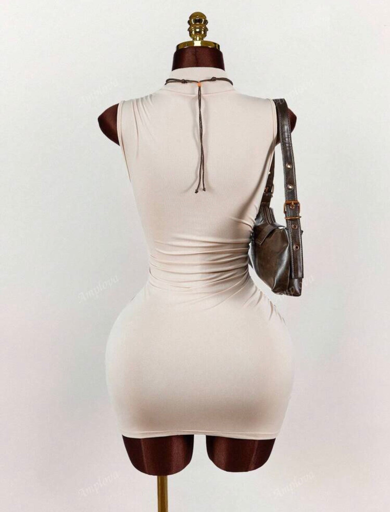 Vestido Bodycon Bege Elegance